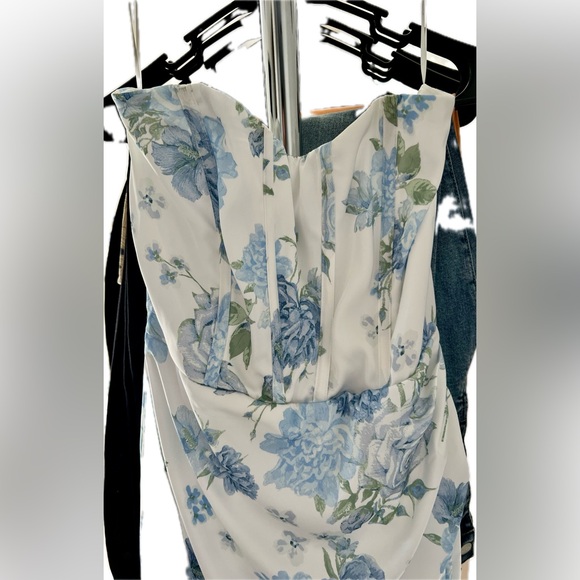 NWT Altar'd State White and Blue Floral Maxi Dress - Picture 3 of 5